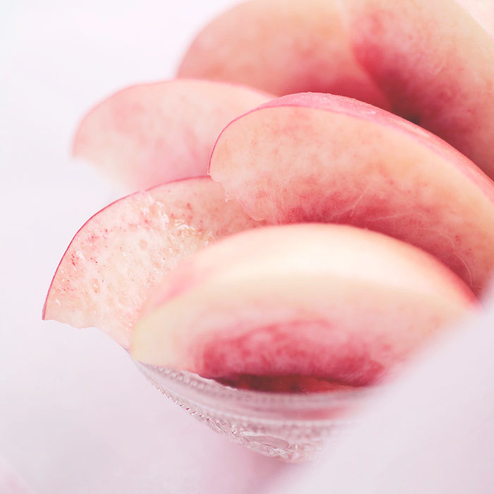 蜜が溢れるフルティアの桃